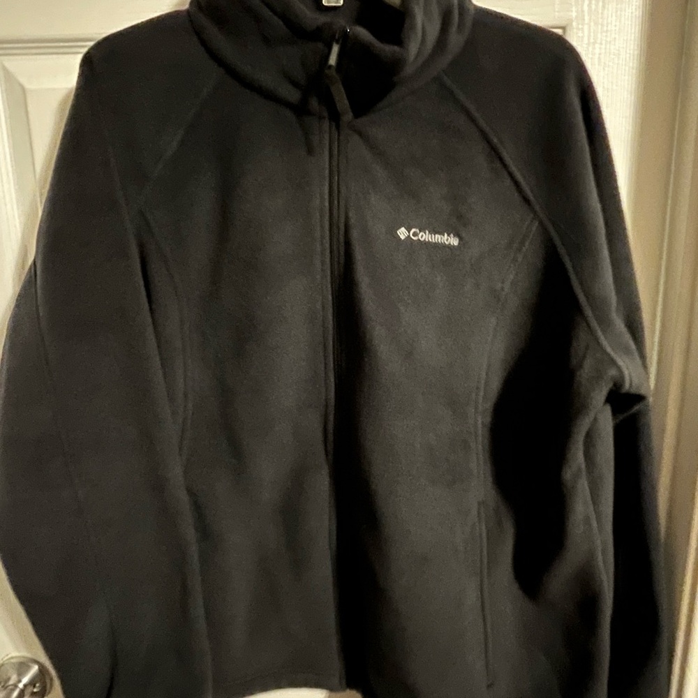 Columbia Midnight Black Fleece Jacket. Ladies size 2X. - Picture 3 of 6